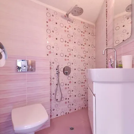 Апартаменты The Maisonette With 2 Bedrooms And 2 Bathrooms София