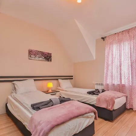 Apartment The Maisonette With 2 Bedrooms And 2 Bathrooms